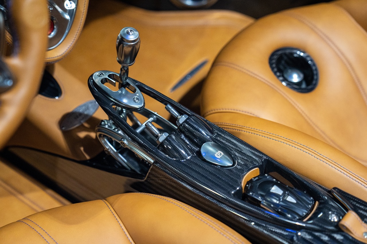 2017 Pagani Huayra Roadster, 28/35