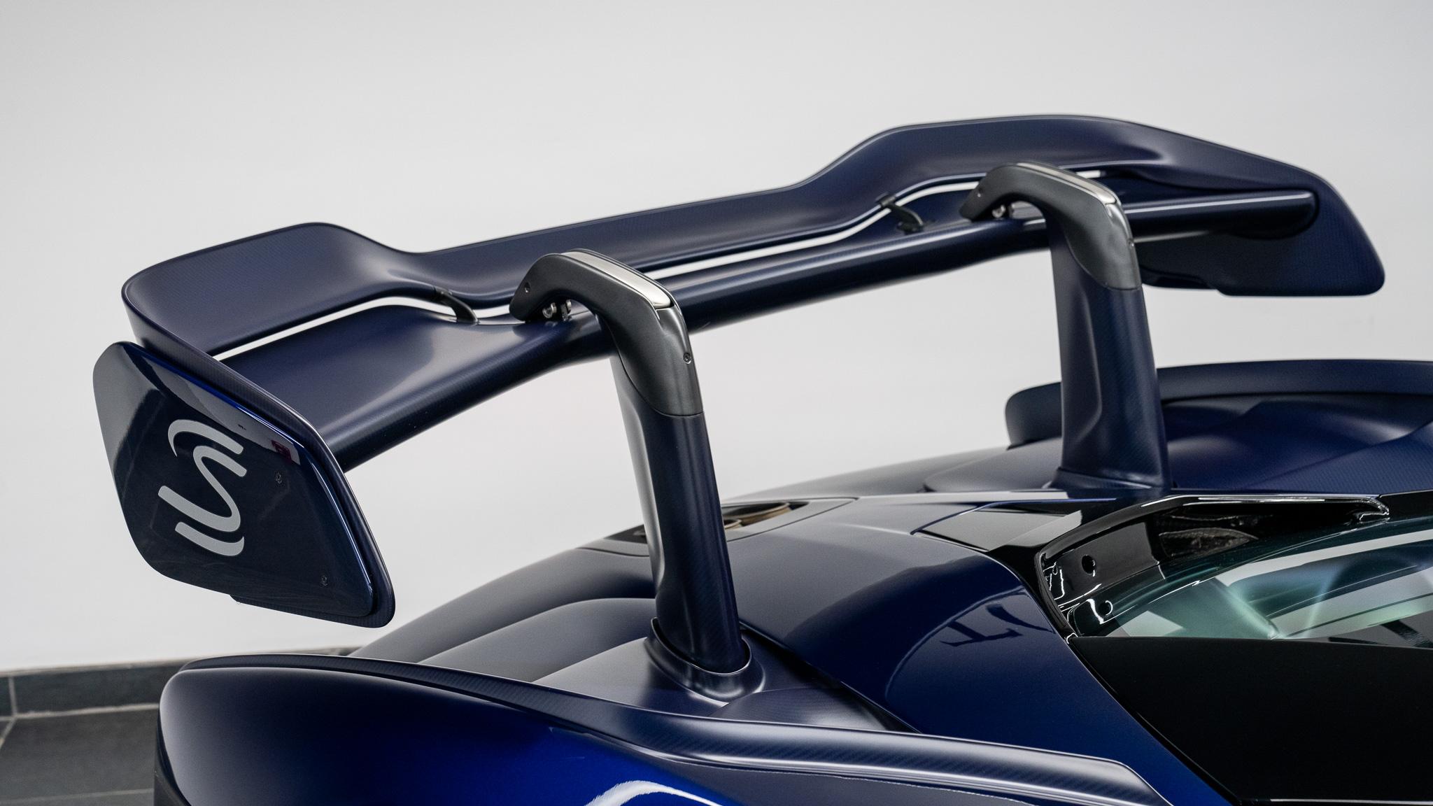 2018 McLaren Senna MSO, 4/12