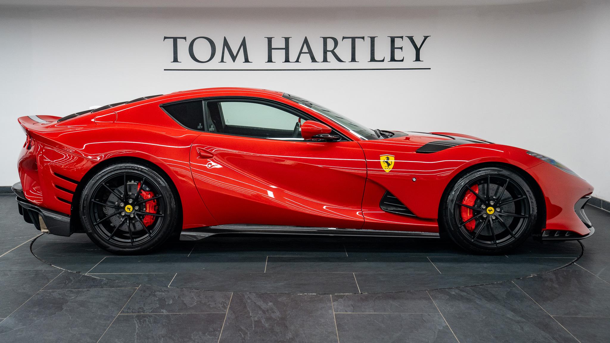 2022 Ferrari 812 Competizione, 7/13