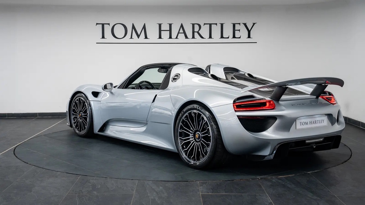 2015 Porsche 918 Spyder, 11/17