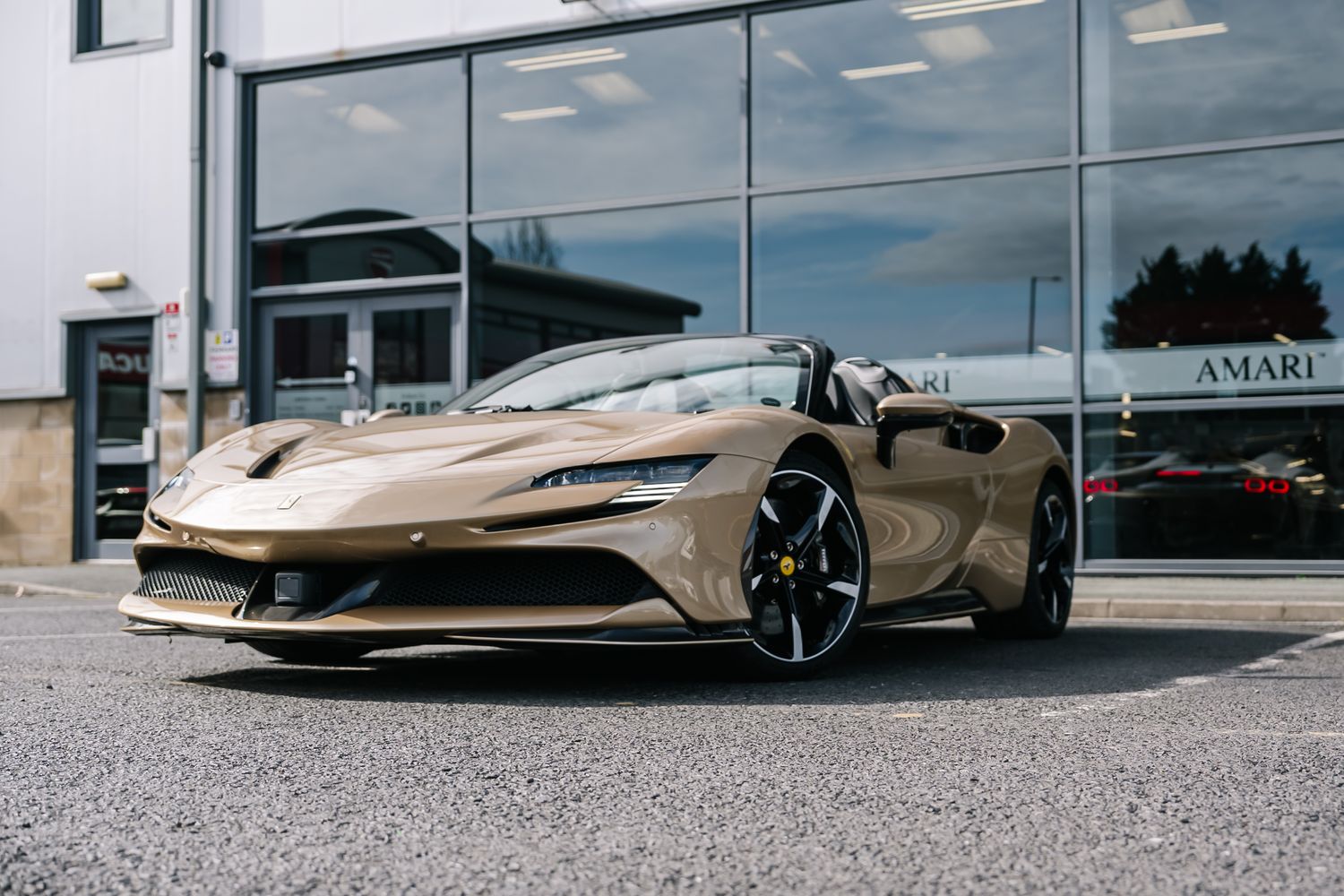 2025 Ferrari SF90 Spider, 15/16