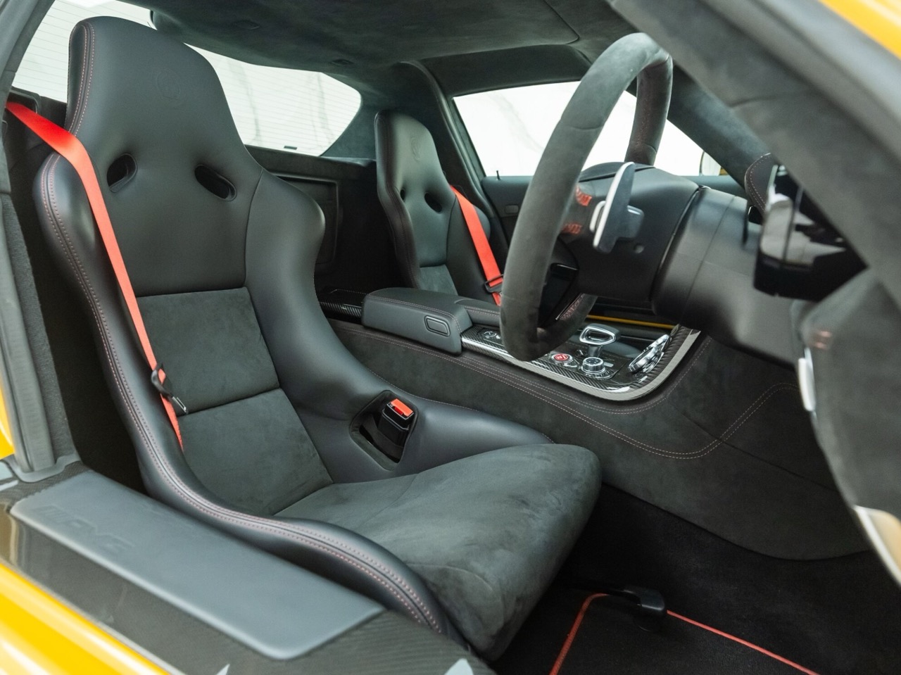 2015 Mercedes-Benz SLS AMG Black Series, 12/16