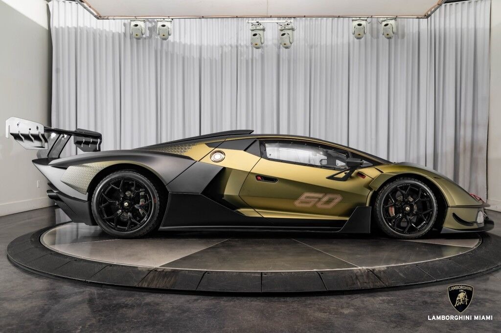 2021 Lamborghini Essenza SCV12, 2/15