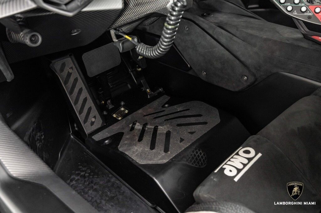 2021 Lamborghini Essenza SCV12, 6/15