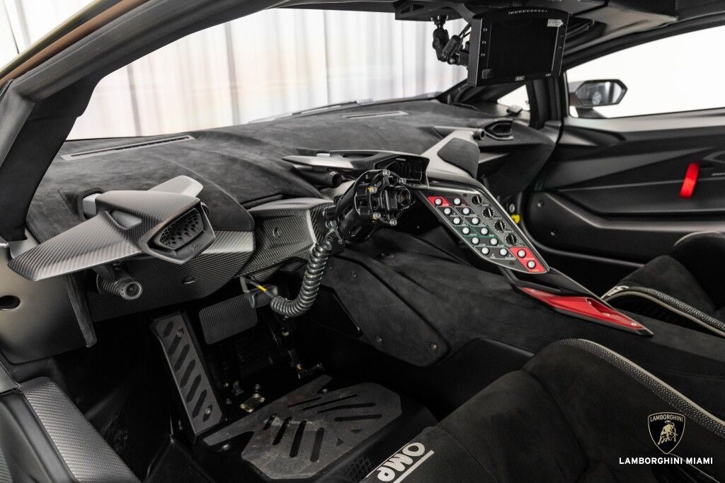 2021 Lamborghini Essenza SCV12, 12/15