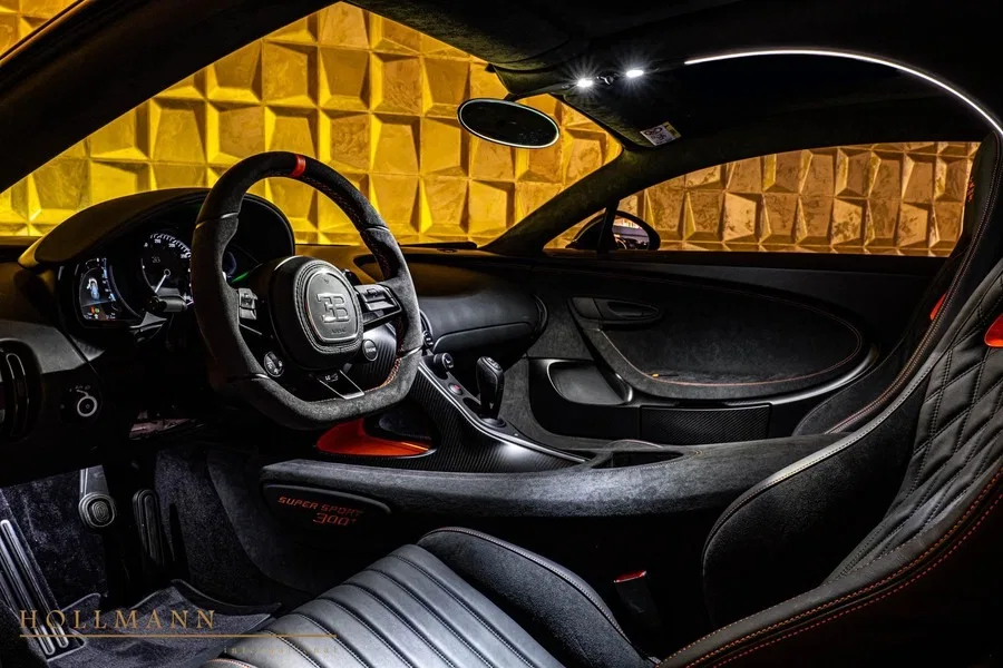 2021 Bugatti Chiron Super Sport 300+ interior