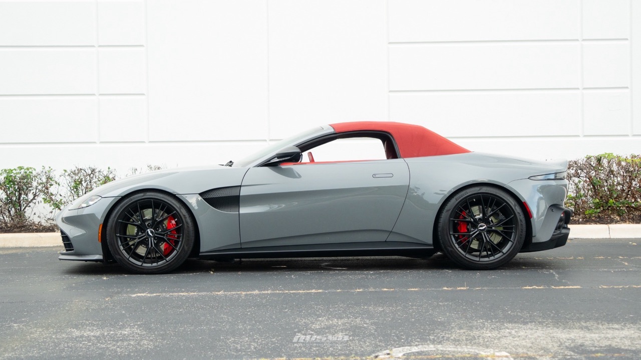 2021 Aston Martin Vantage