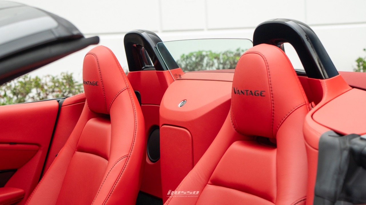 2021 Aston Martin Vantage, 12/15