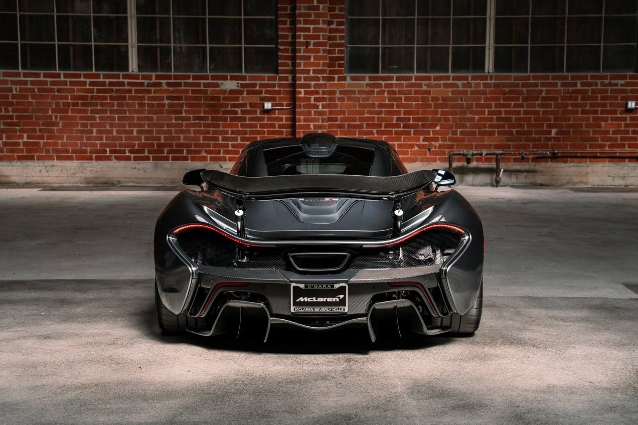 2014 McLaren P1, 2/15