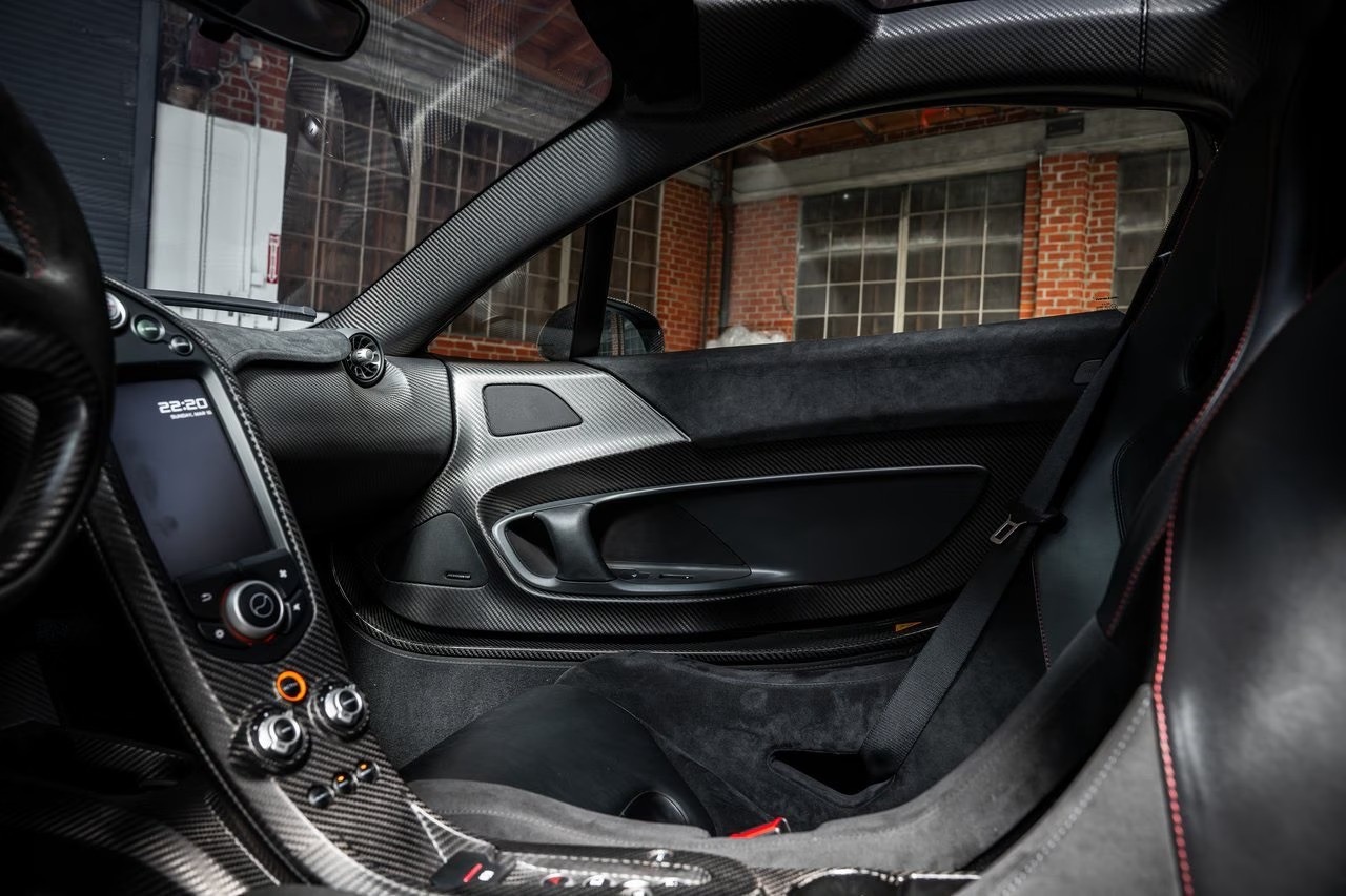 2014 McLaren P1, 9/15