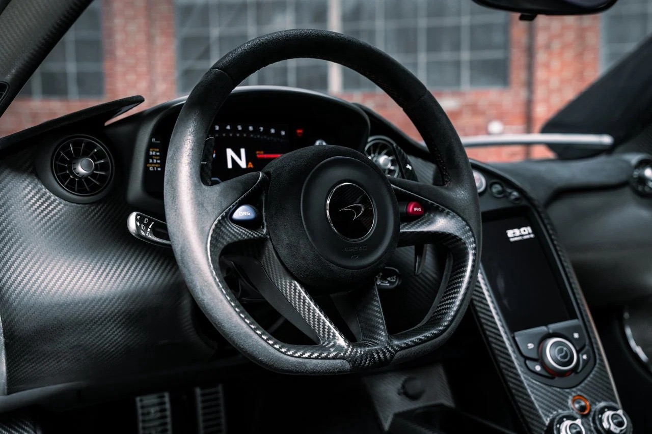 2014 McLaren P1, 15/15