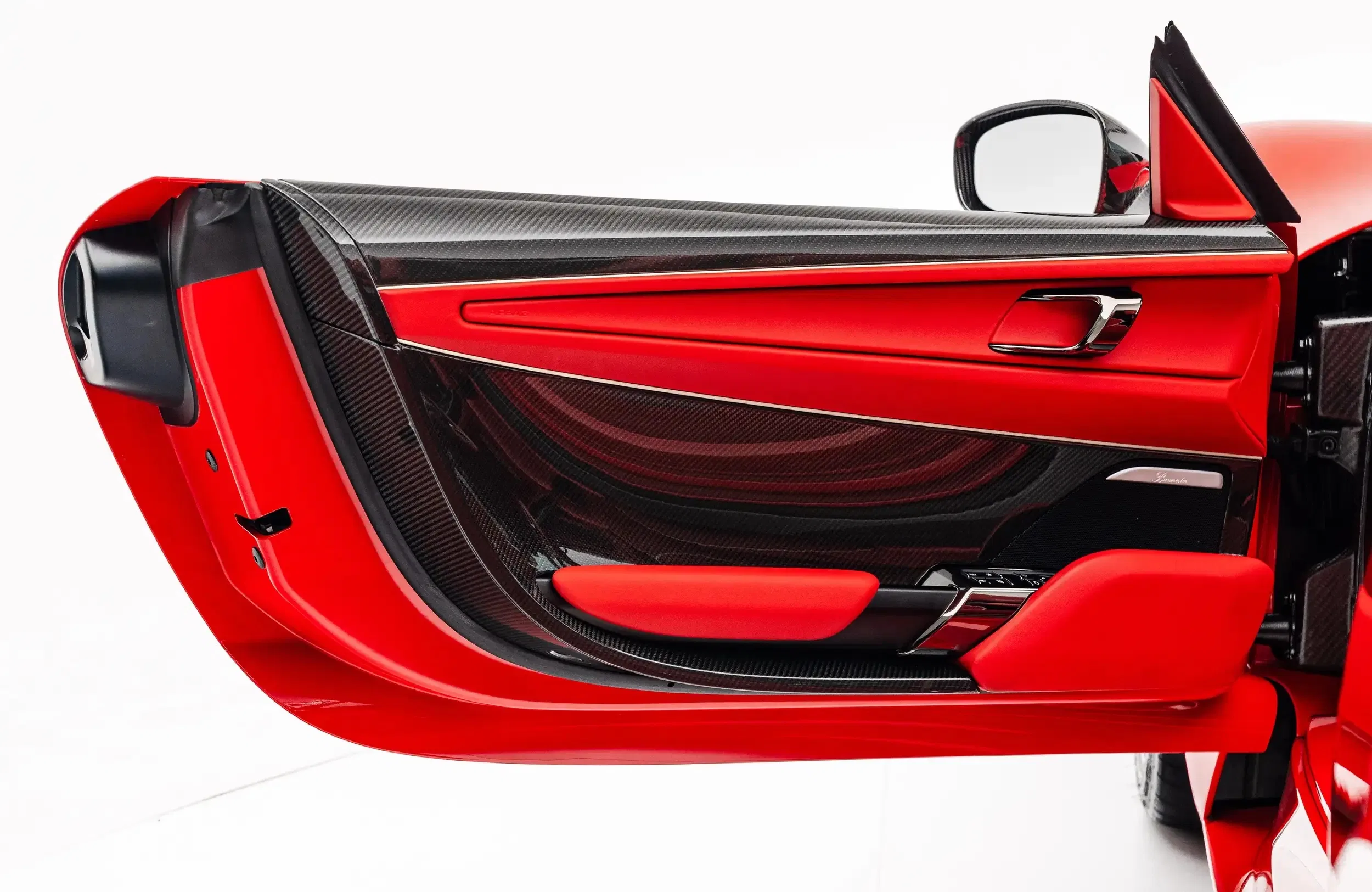 2015 Porsche 918 Spyder Weissach interior, door panel, Red