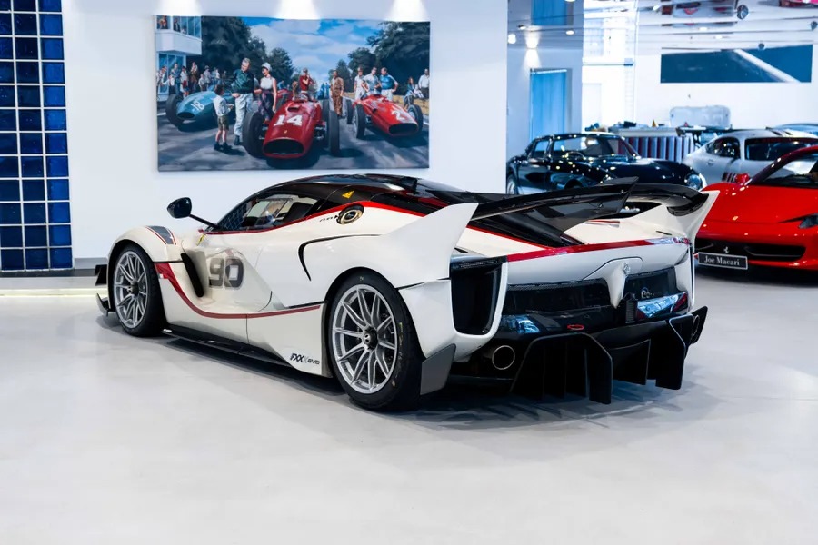 2015 Ferrari FXX-K Evo, 11/15