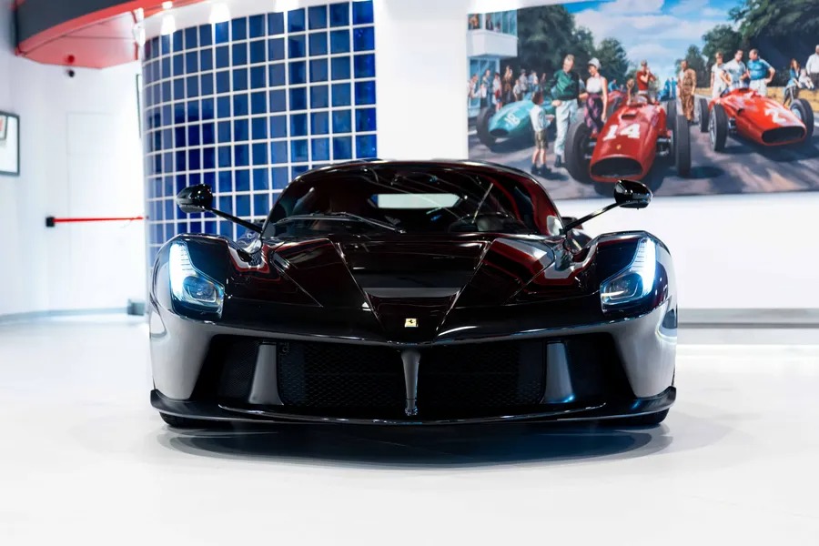 2014 Ferrari LaFerrari, 2/11