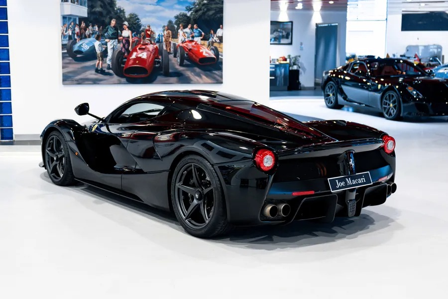 2014 Ferrari LaFerrari, 6/11
