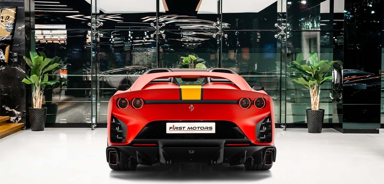 2023 Ferrari 812 Competizione Aperta, 4/17