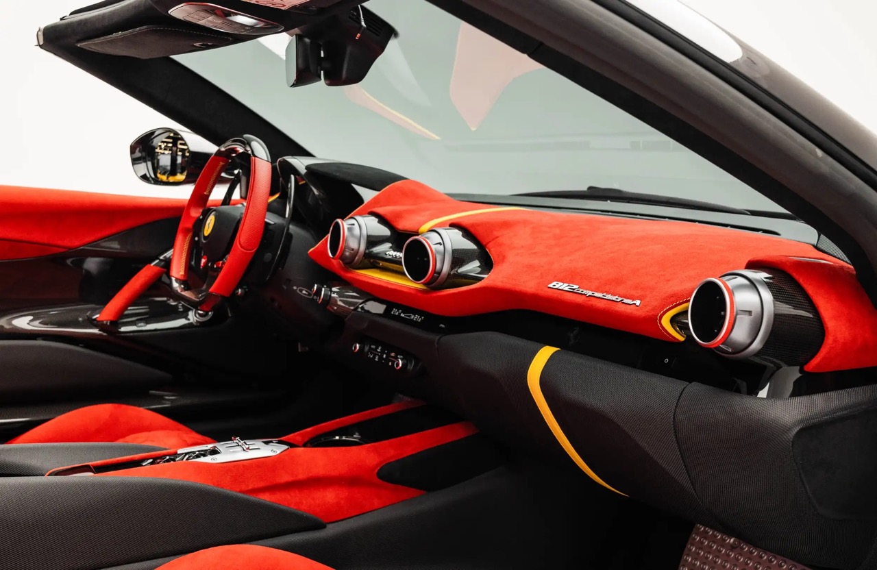 2023 Ferrari 812 Competizione Aperta, 6/17