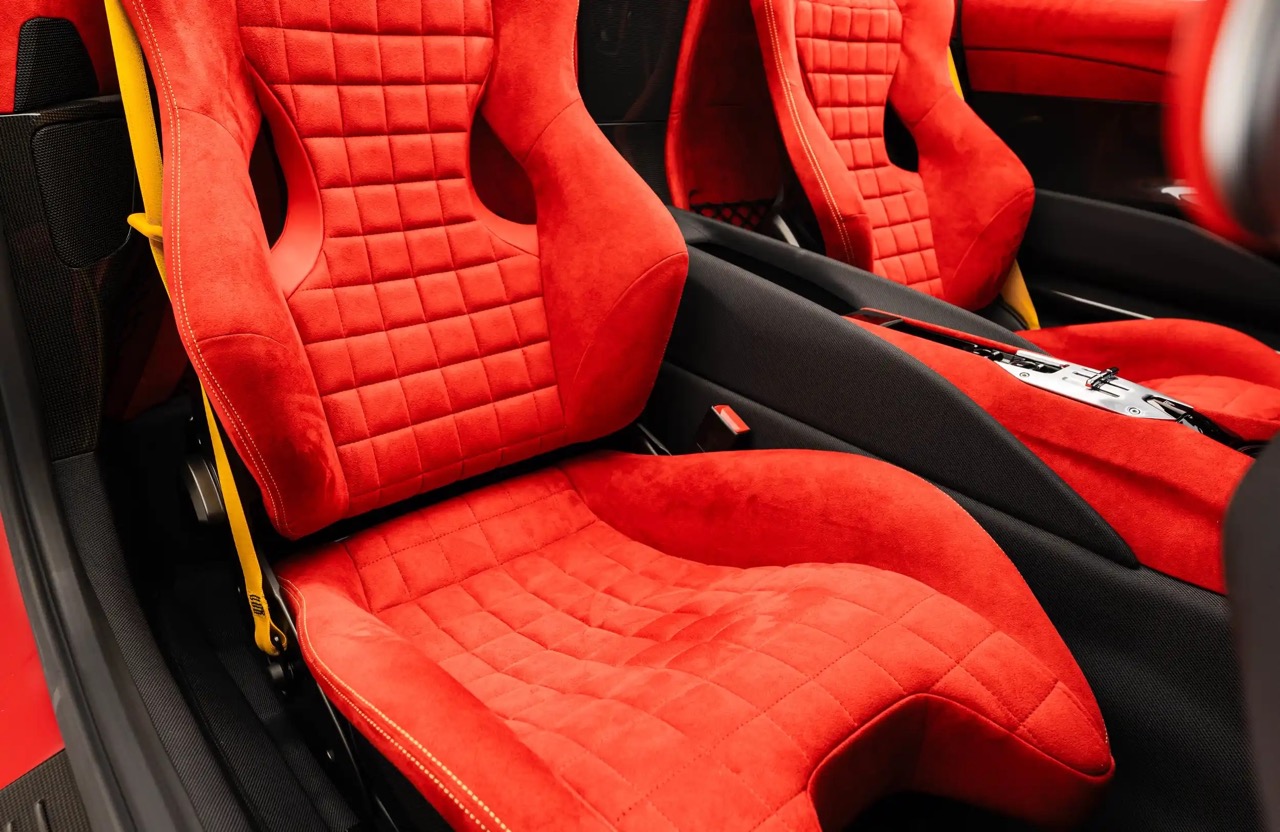 2023 Ferrari 812 Competizione Aperta, 8/17