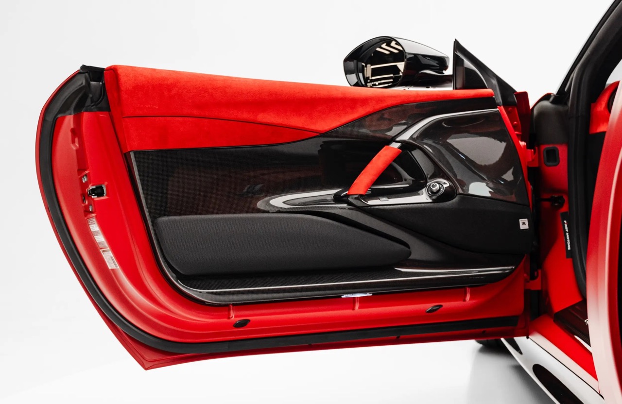 2023 Ferrari 812 Competizione Aperta, 14/17