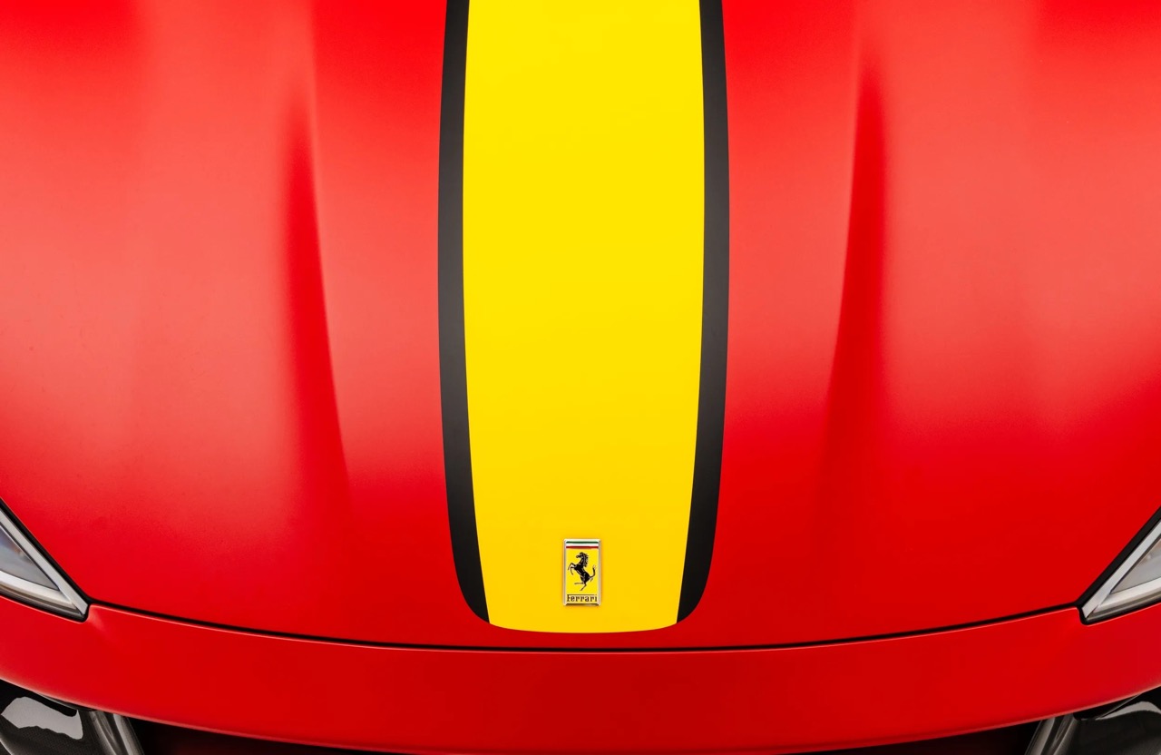 2023 Ferrari 812 Competizione Aperta, 16/17