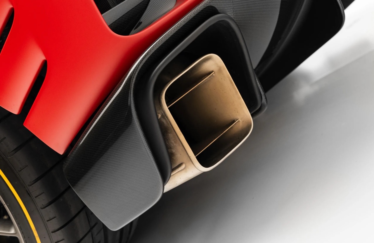 2023 Ferrari 812 Competizione Aperta, 17/17