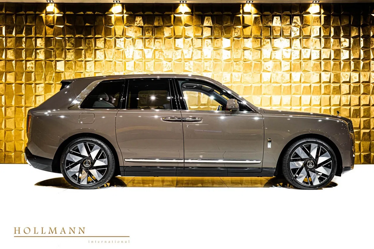 2026 Rolls-Royce Cullinan Series II for sale, exterior, Emperador Truffle