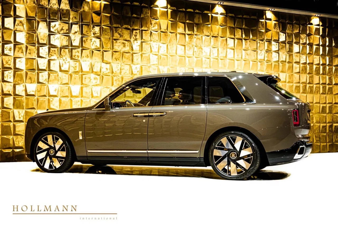 2026 Rolls-Royce Cullinan Series II for sale, exterior, Emperador Truffle