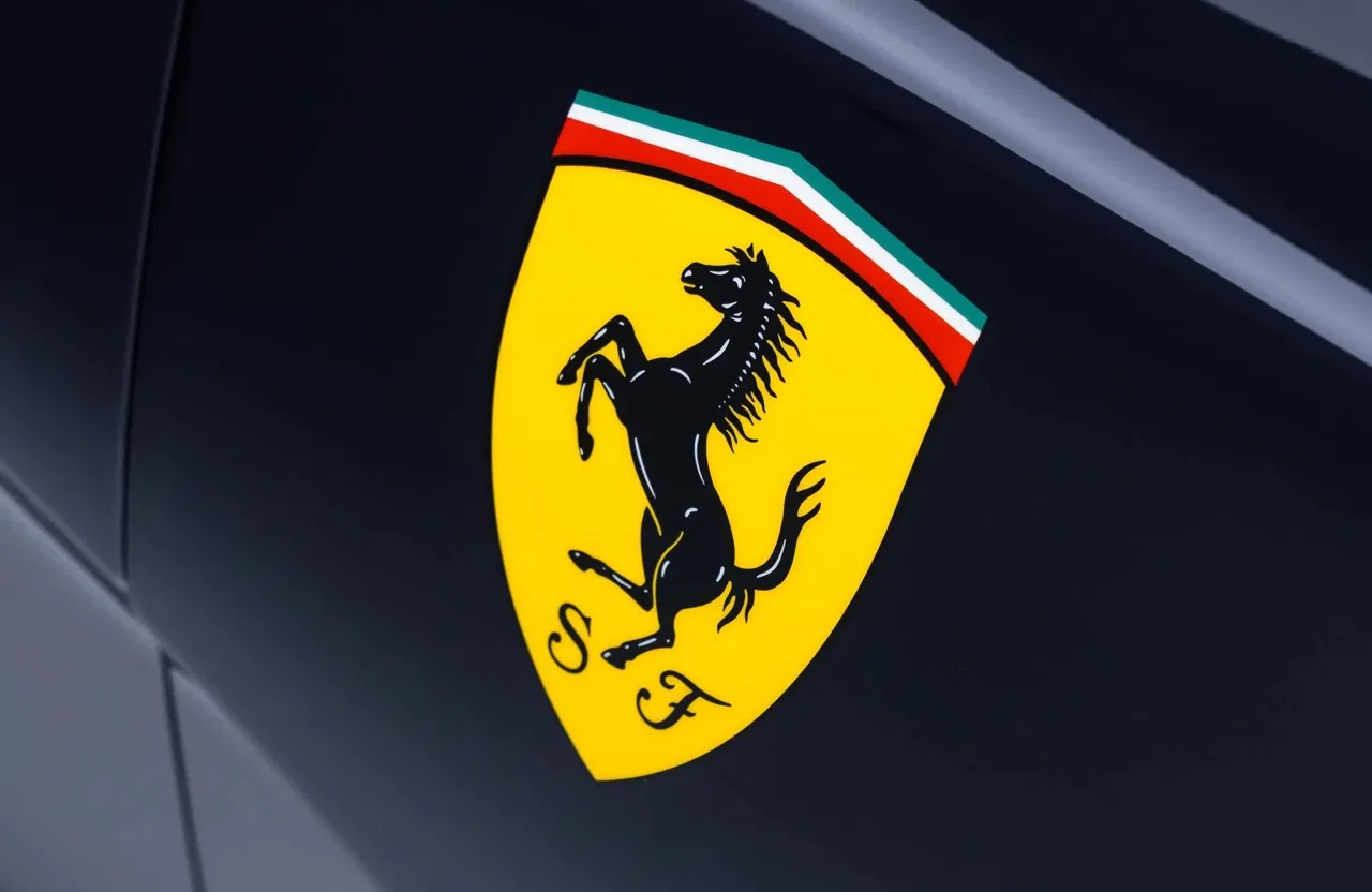 2023 Ferrari 812 Competizione A, detail