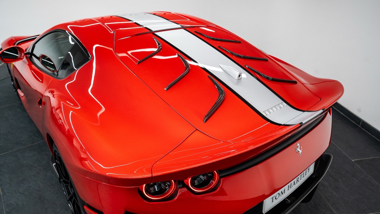 2022 Ferrari 812 Competizione, 5/13
