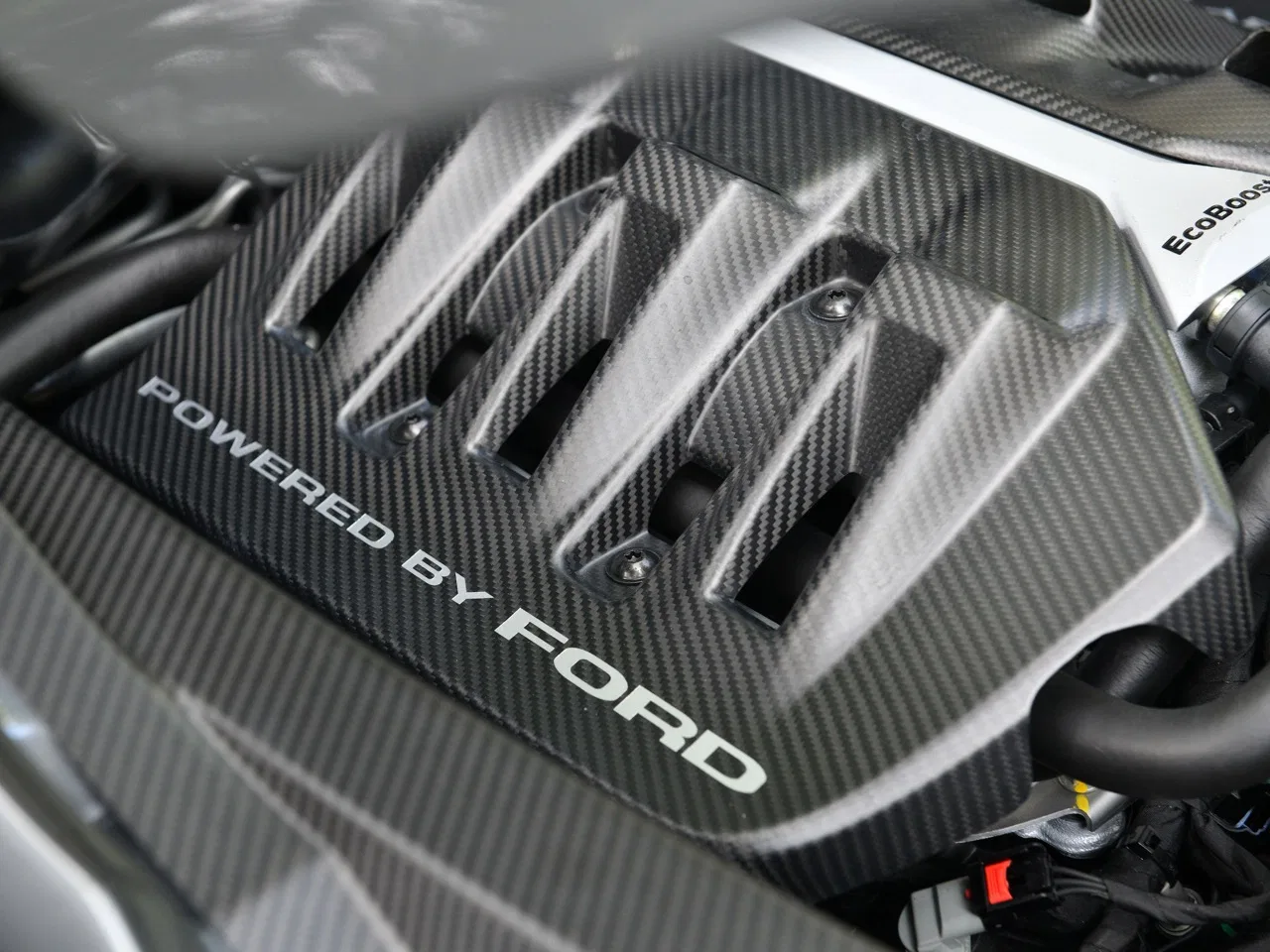 2021 Ford GT Carbon Series engine