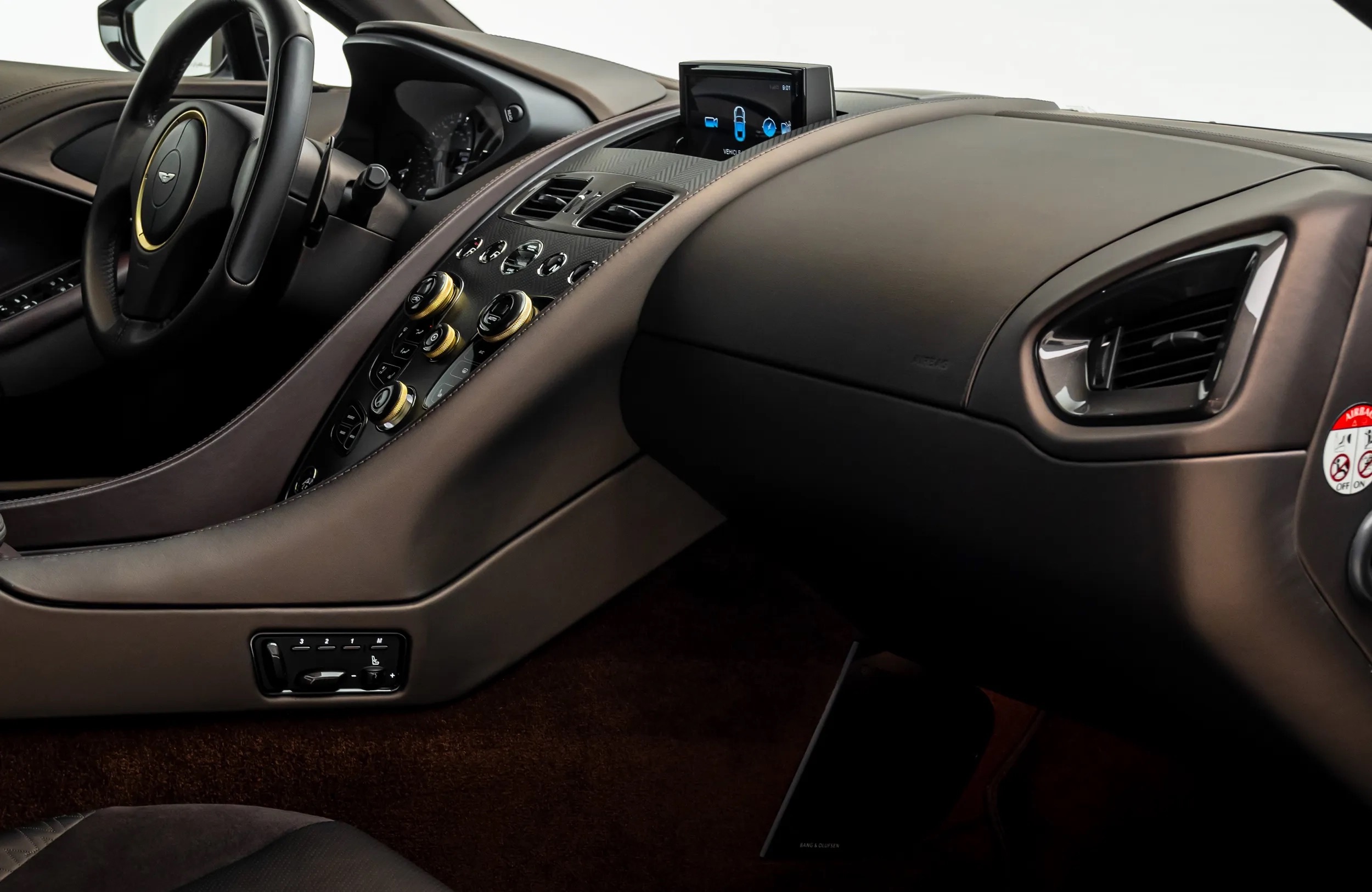 2018 Aston-Martin Vanquish Zagato, 9/11