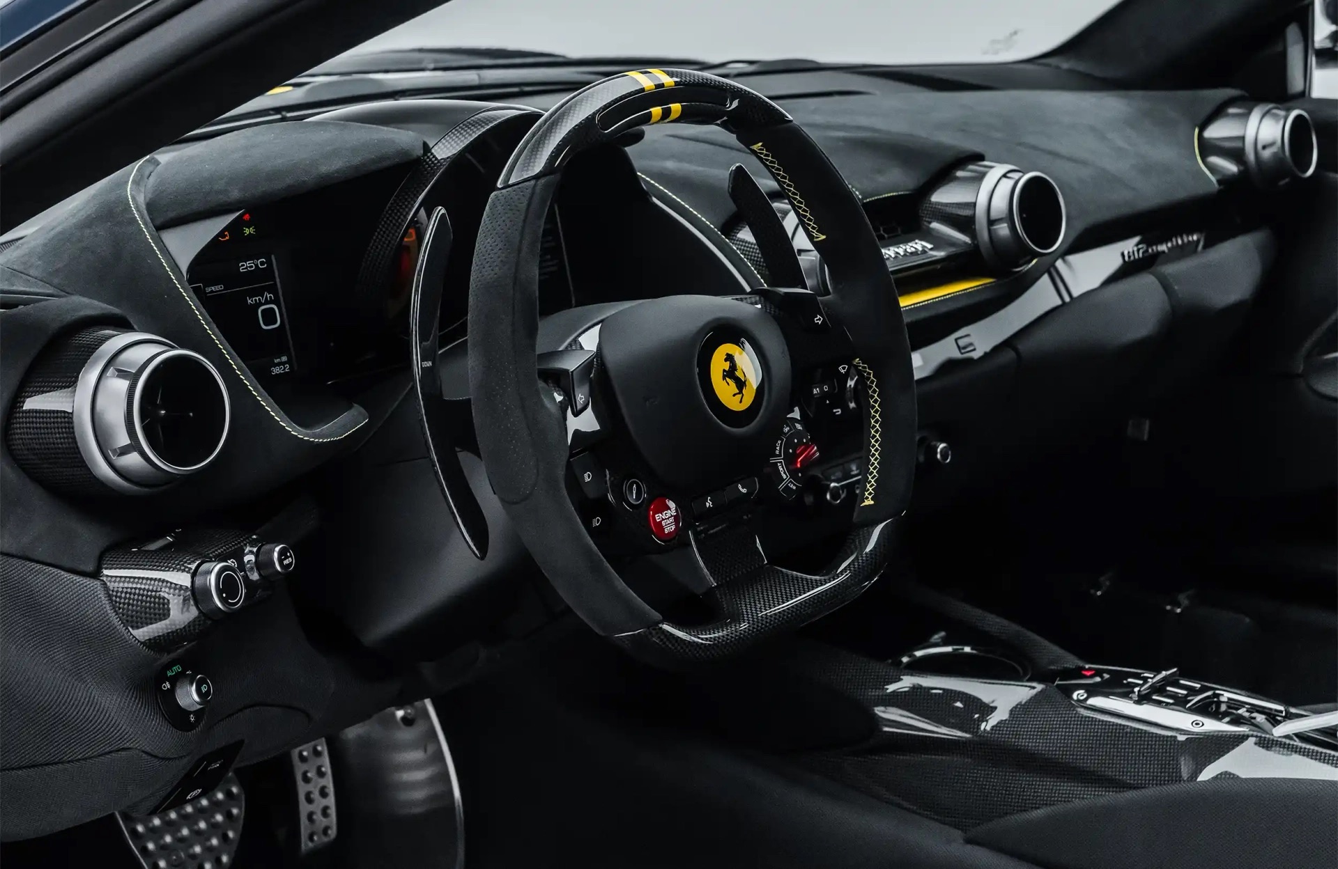 2023 Ferrari 812 Competizione, 2/12