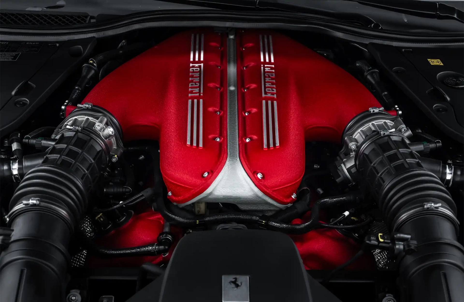 2023 Ferrari 812 Competizione, 7/12