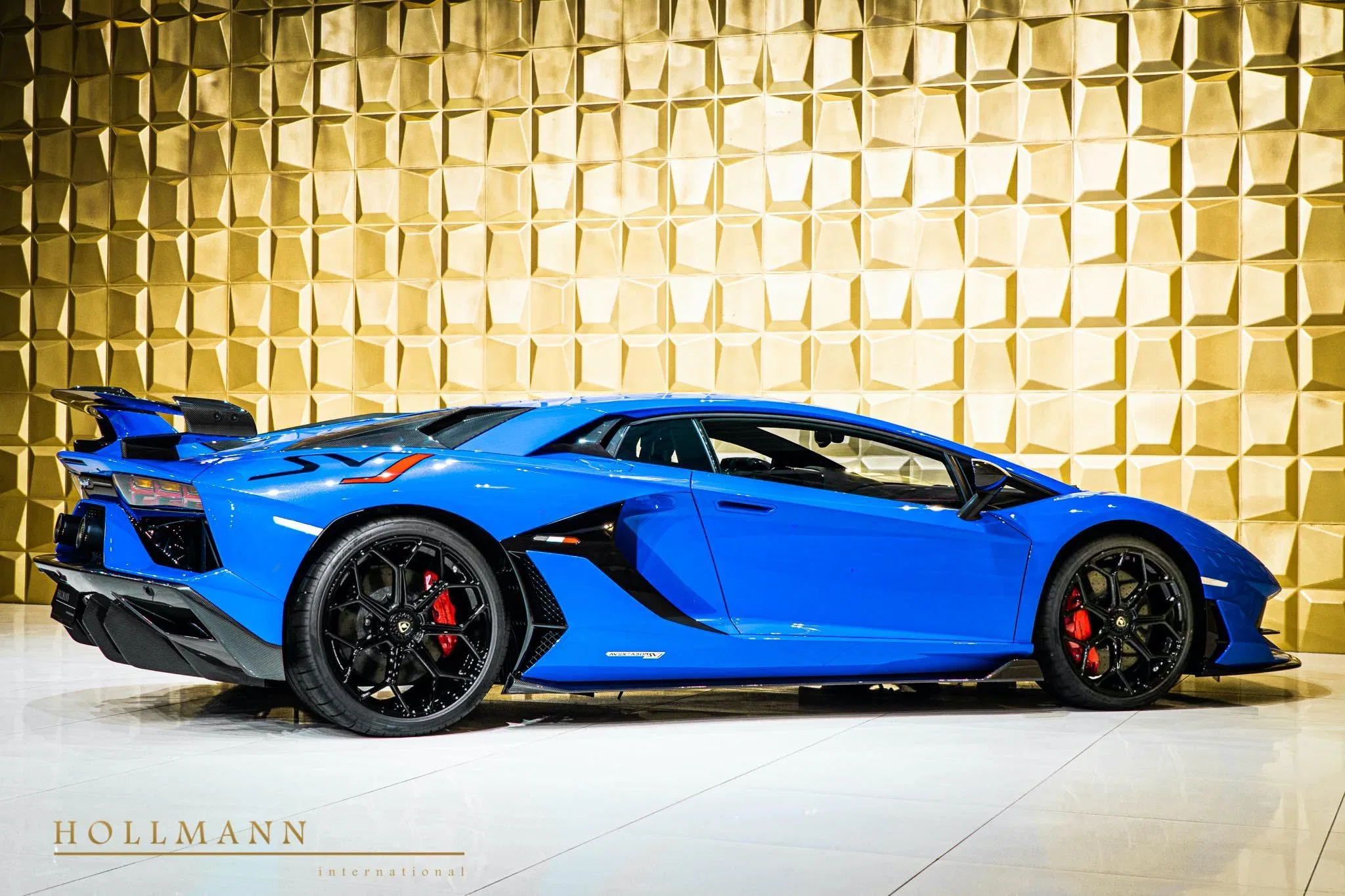 2019 Lamborghini Aventador SVJ for sale, exterior, Blu Nila