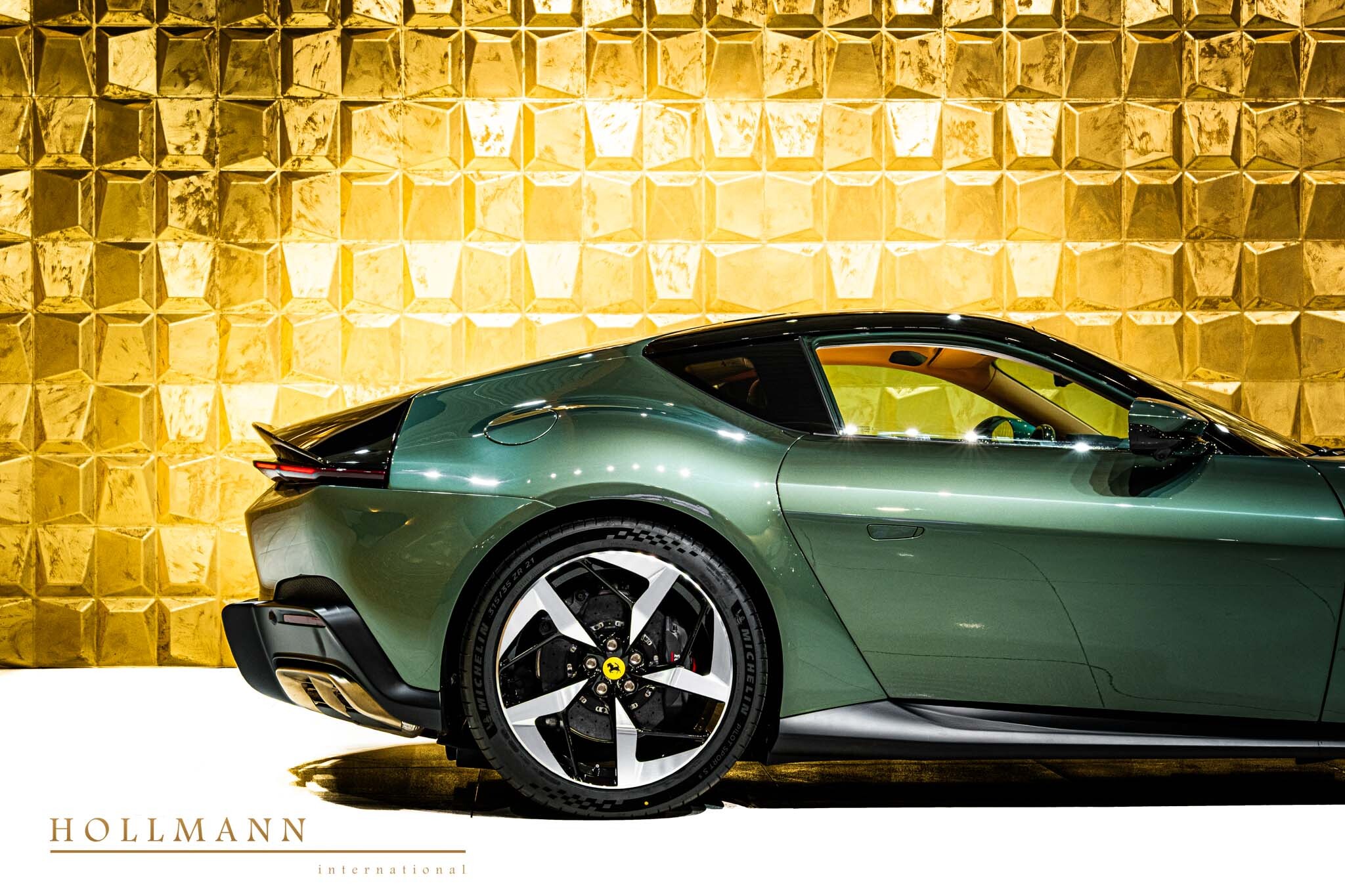 2025 Ferrari 12Cilindri, 10/15
