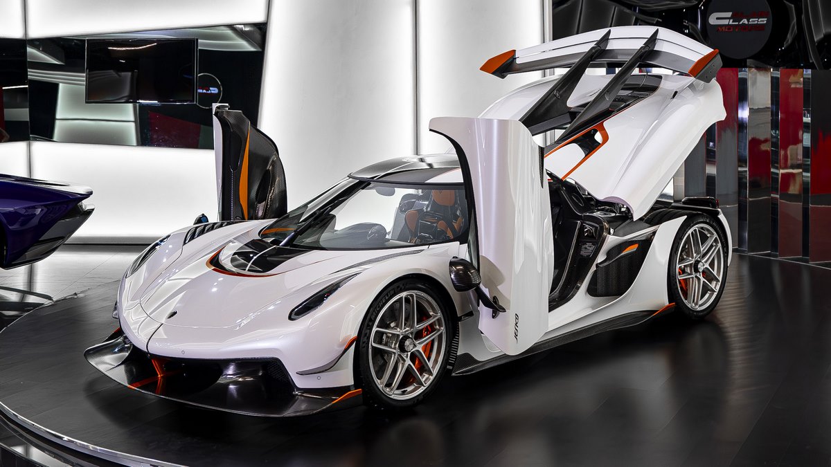 2024 Koenigsegg Jesko Attack, 2/18