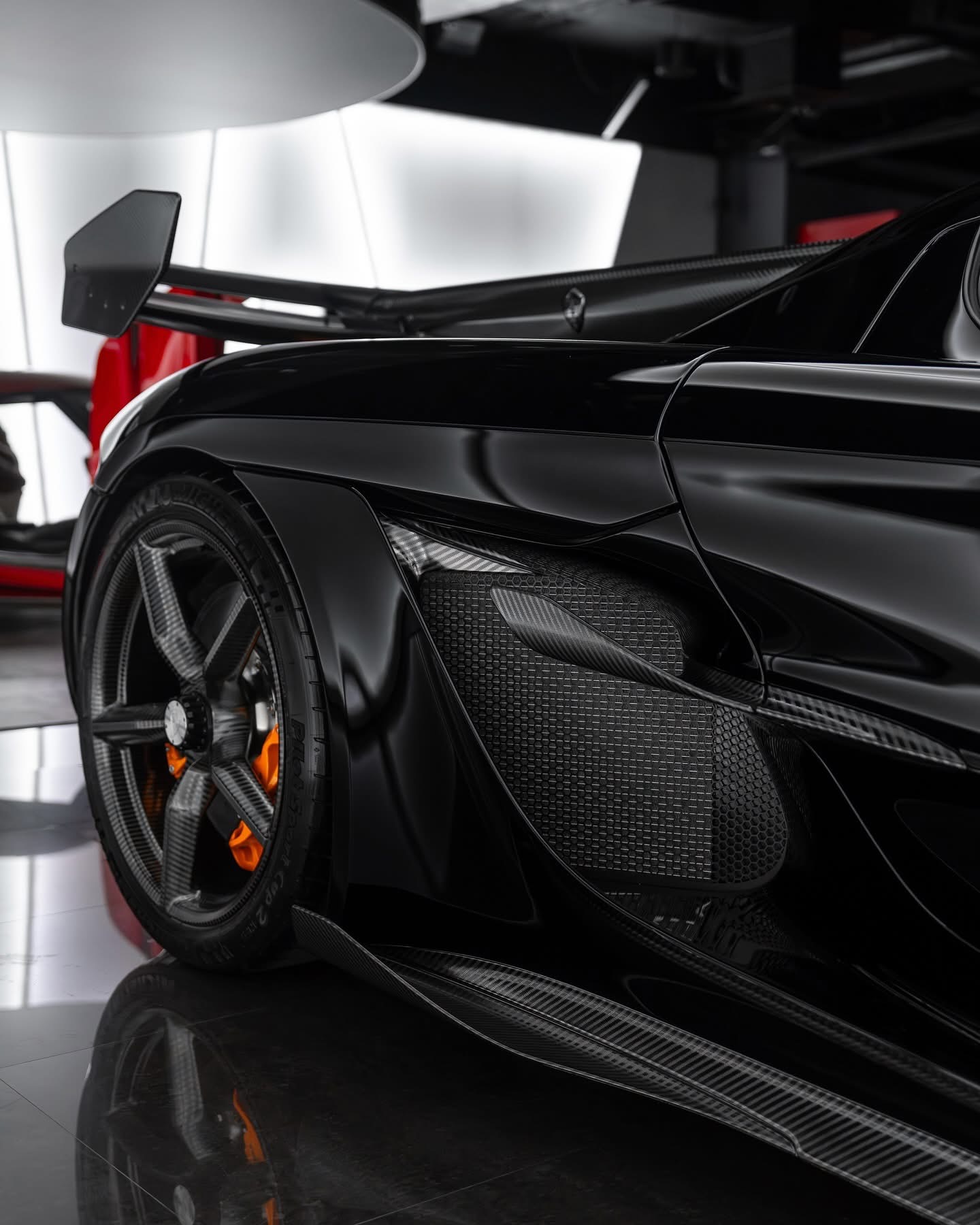 2025 Koenigsegg Jesko Attack, 18/20