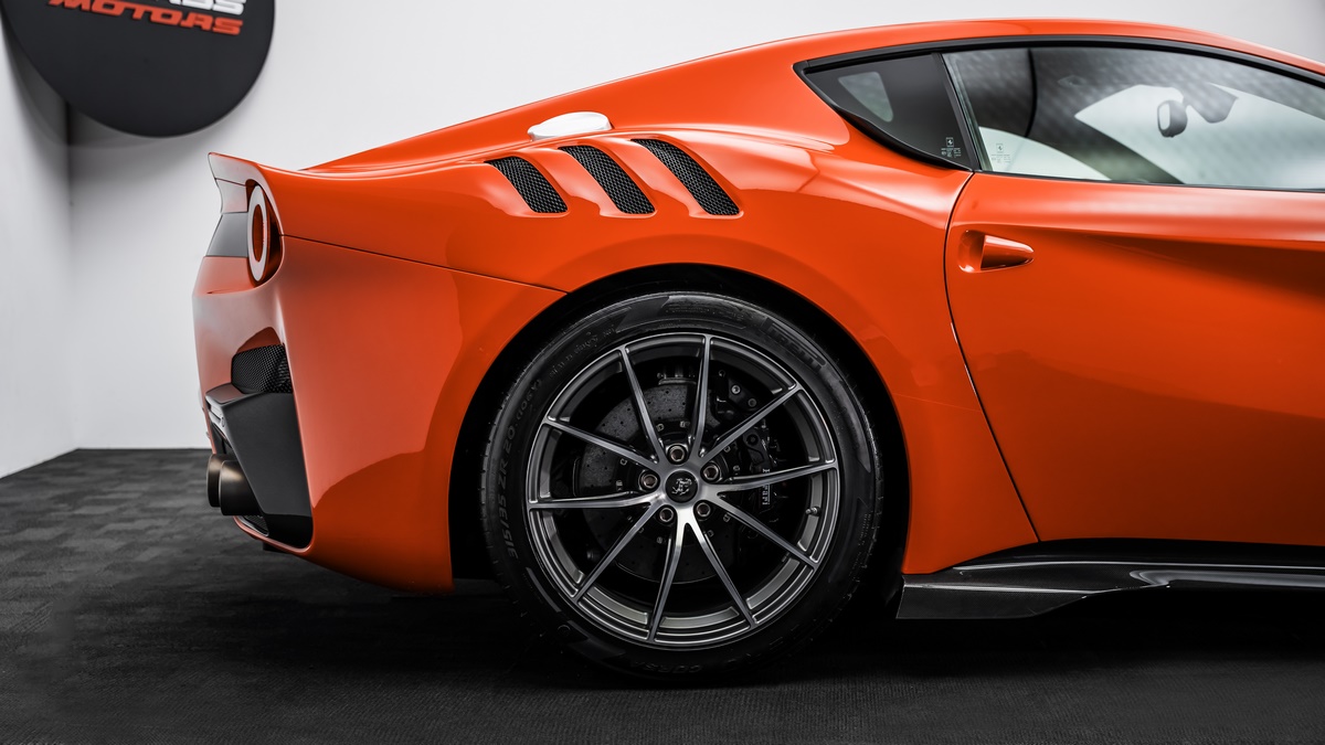 2017 Ferrari F12 TDF, 14/17