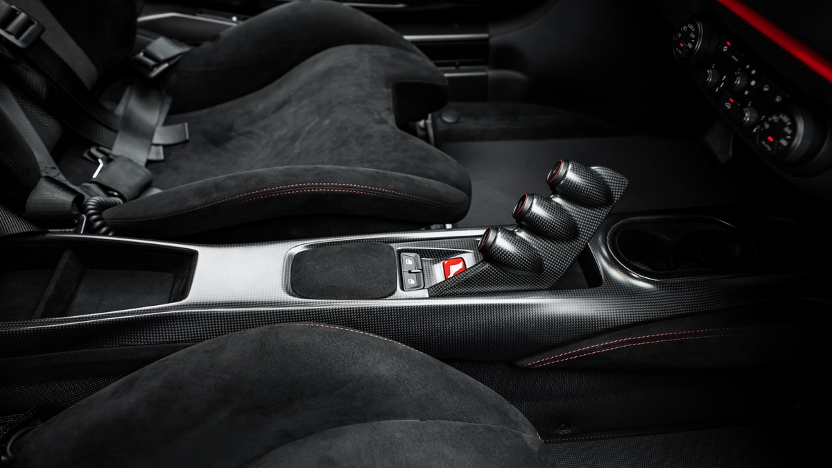 2019 Ferrari 488 Pista Piloti, 17/18