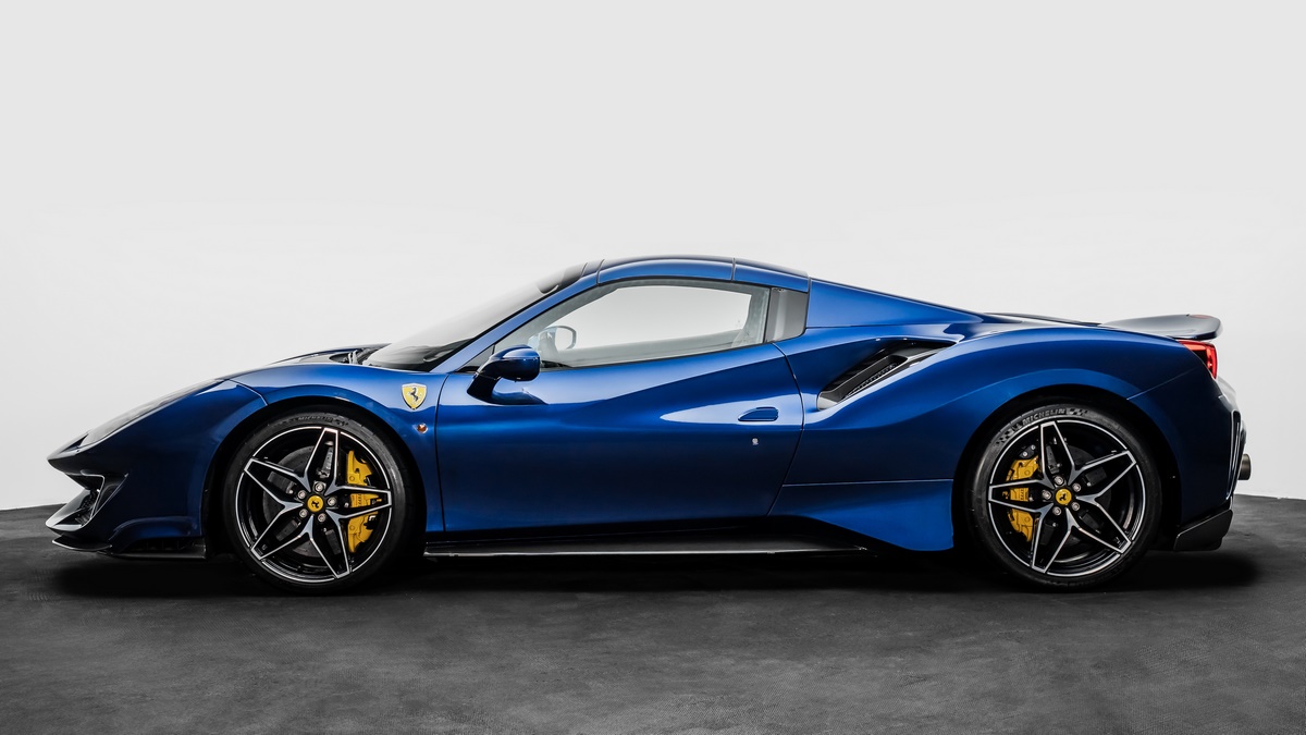 2020 Ferrari 488 Pista Spider, 14/16
