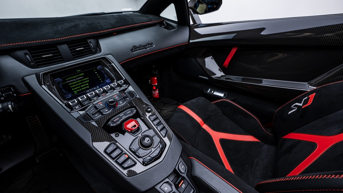 2021 Lamborghini Aventador SVJ Roadster, 12/18
