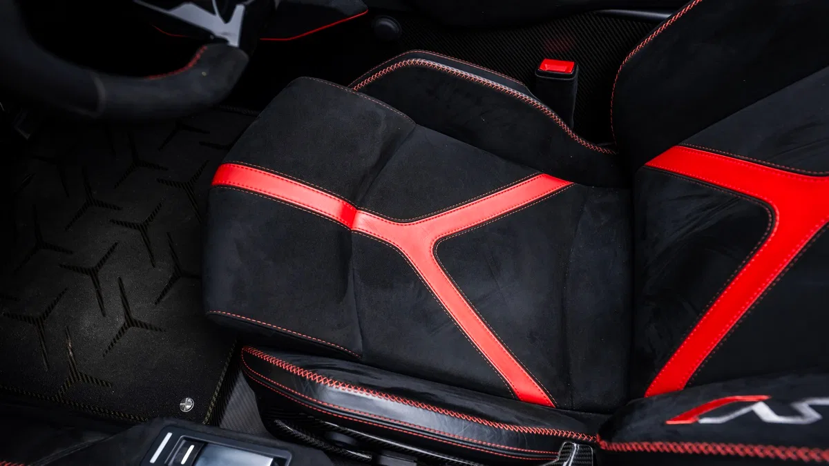 2021 Lamborghini Aventador SVJ Roadster interior, seats, Black & Red