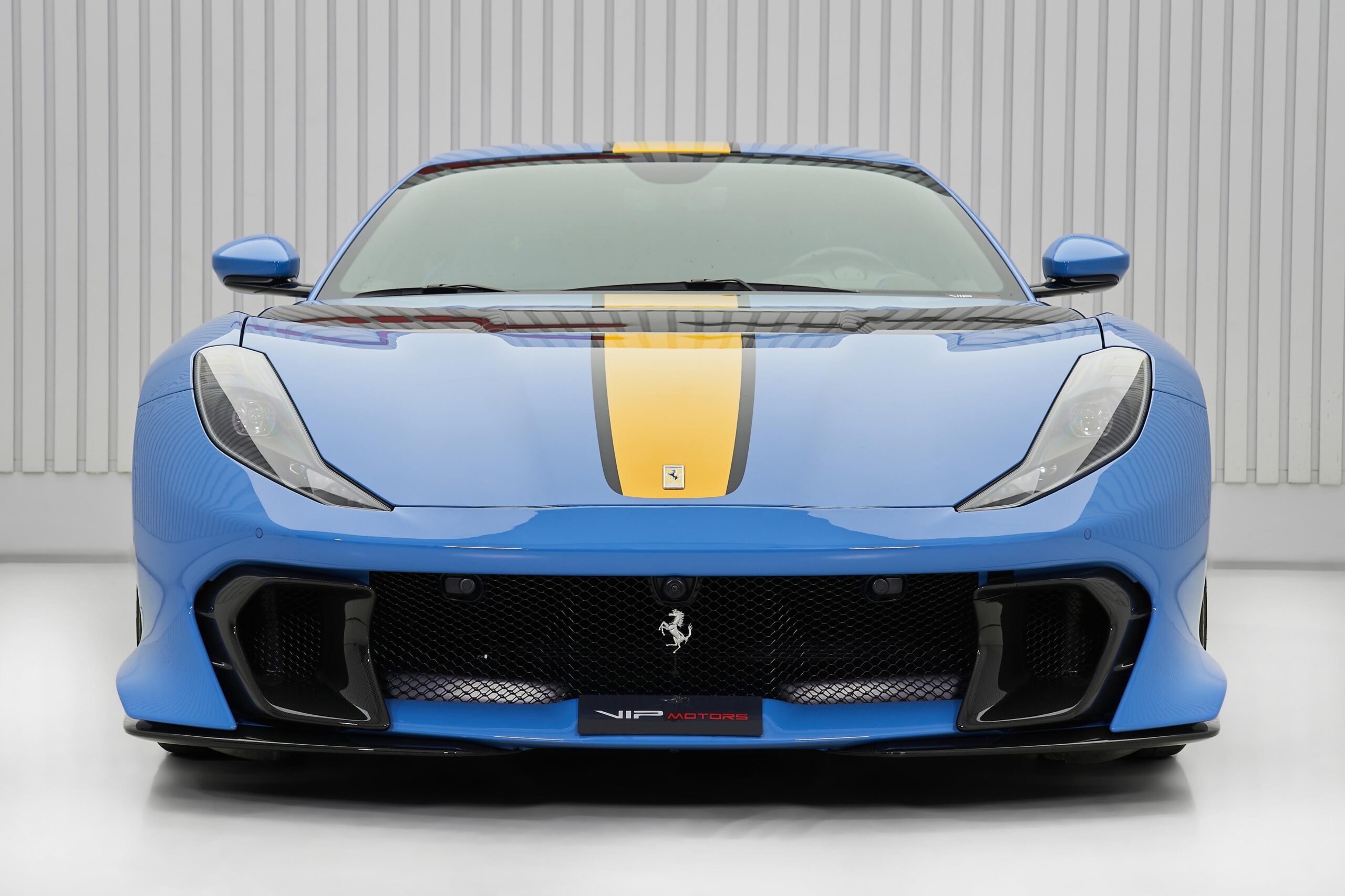 2023 Ferrari 812 Competizione, 6/9