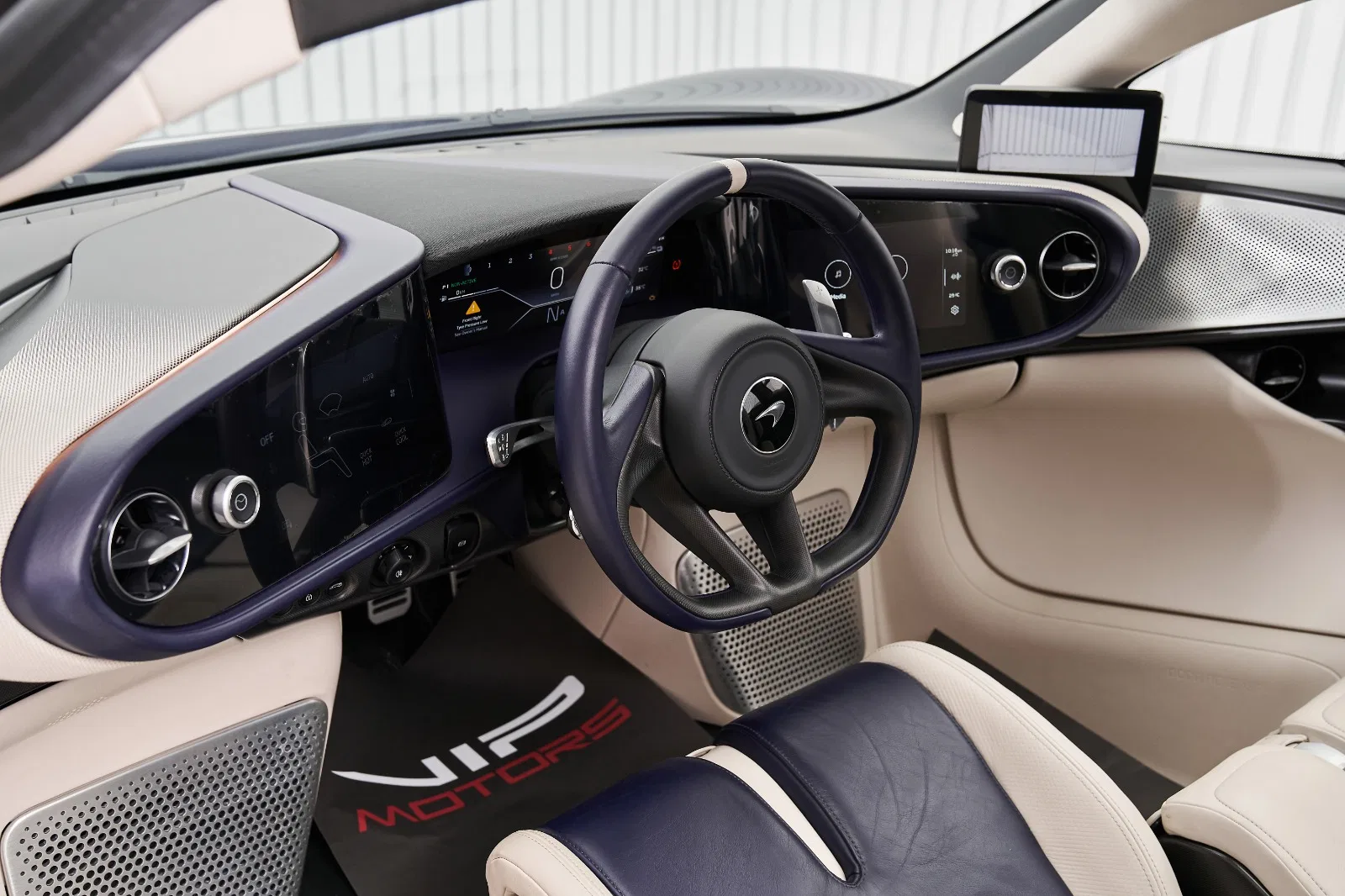 2021 McLaren Speedtail interior, dashboard