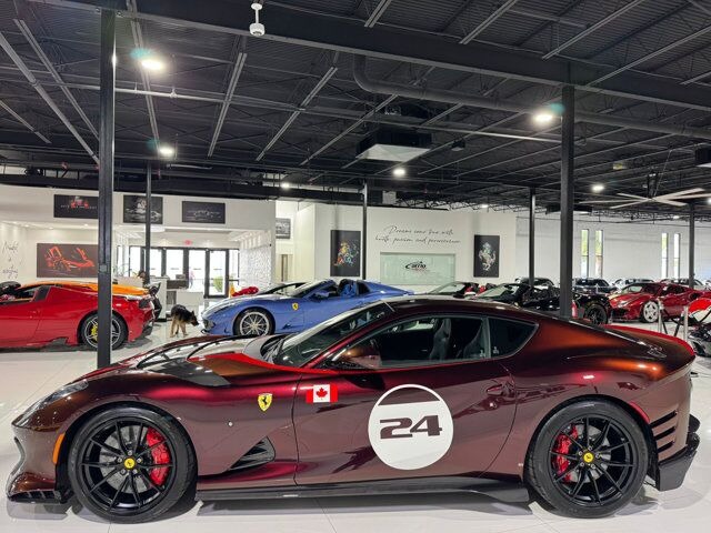 2022 Ferrari 812 Competizione, 6/15