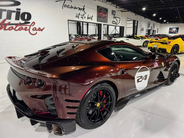 2022 Ferrari 812 Competizione, 10/15