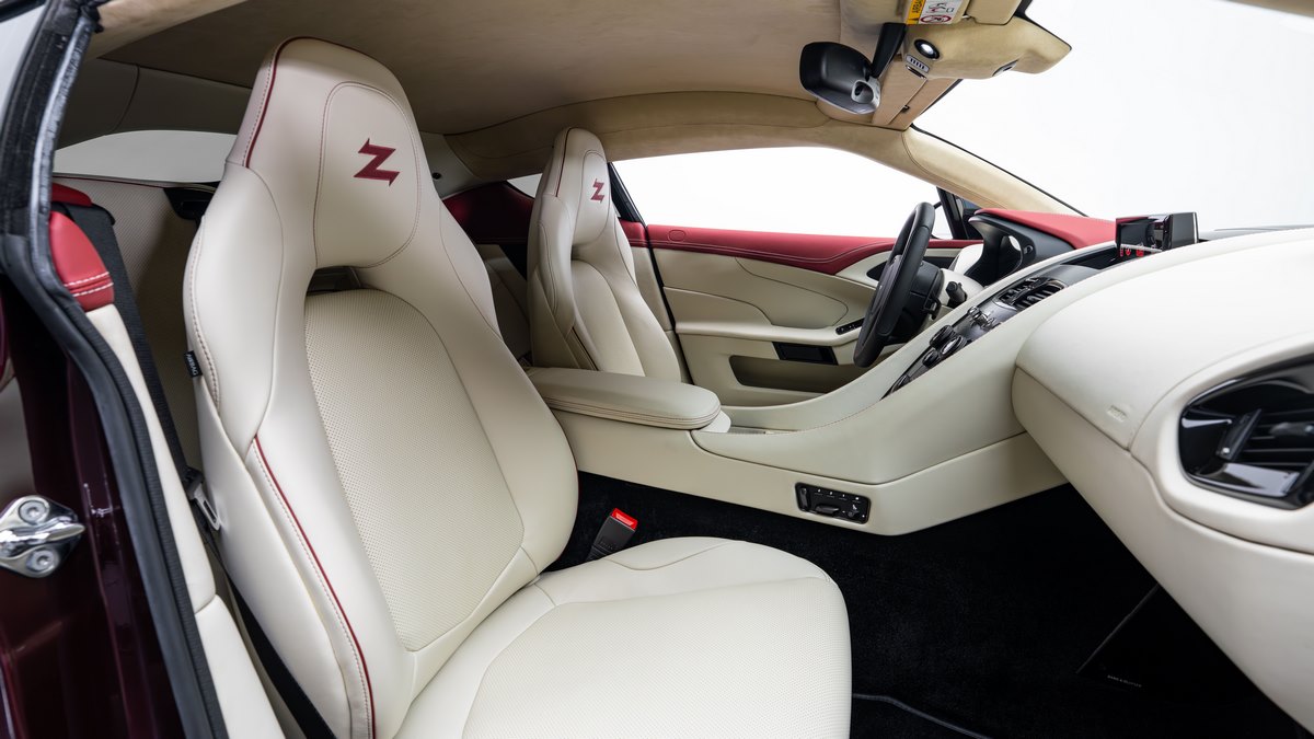 2018 Aston Martin Vanquish Zagato, 9/19
