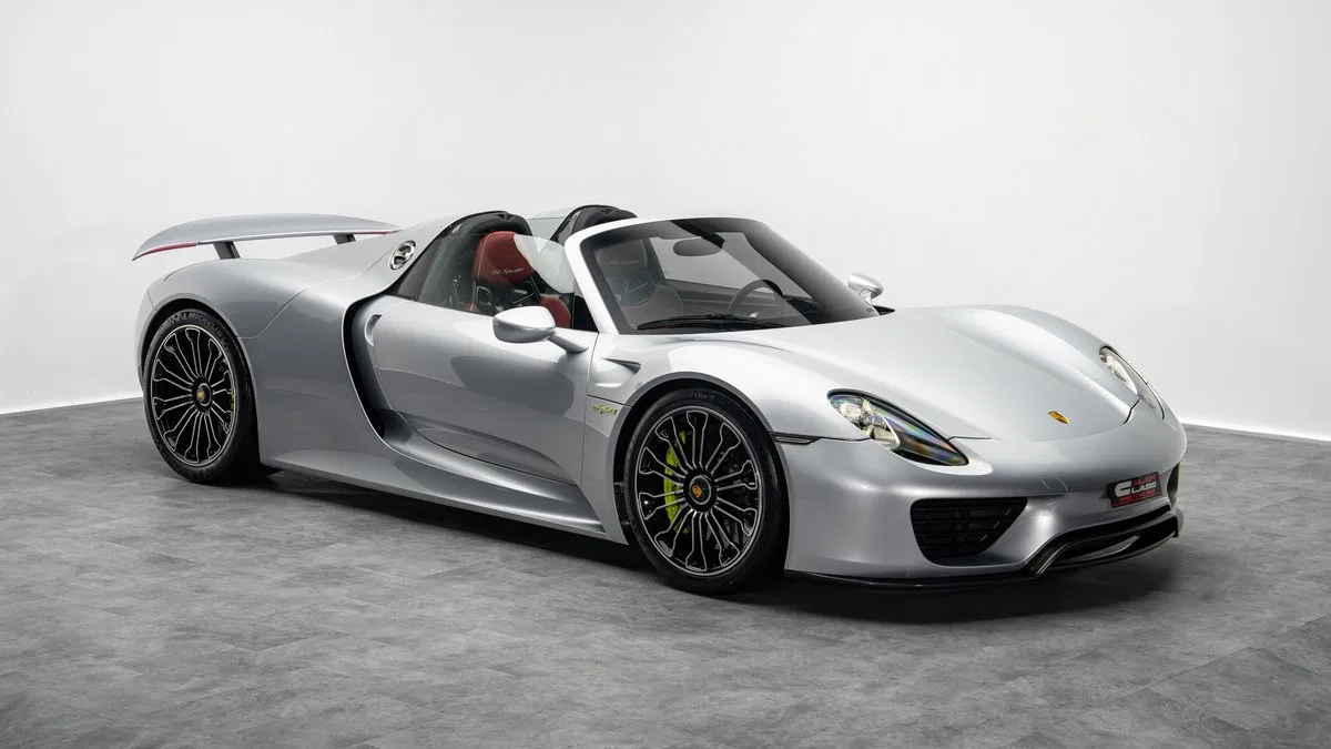2015 Porsche 918 Spyder