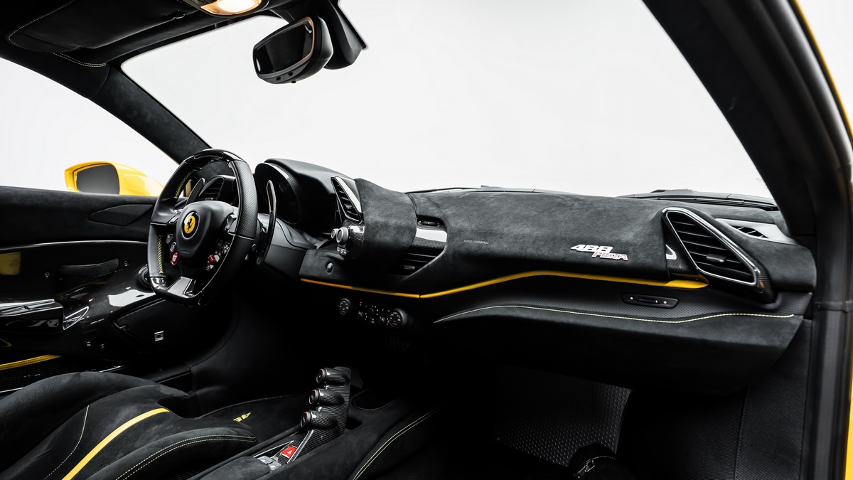 2020 Ferrari 488 Pista, 10/17