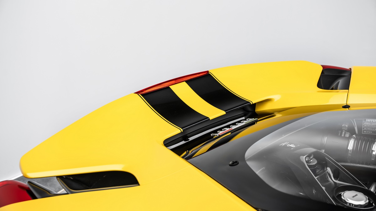 2020 Ferrari 488 Pista, 13/17